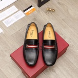 Торговая марка товара： BALLY «Балли» Размер обуви? 38-44 Материал товара： высоко
