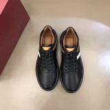 Новая модель мужских кед с перфорацией и шнурками от BALL. Классическая версия к