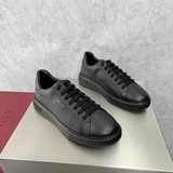 Мужские туфли Bally, появившиеся в продаже раньше, чем в специализированных мага