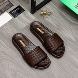 Торговая марка товара： BV «Bottega Veneta» Тапочки Размер? 38-44 Материал товара