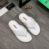 Торговая марка товара： BV «Bottega Veneta» Тапочки Размер? 38-44 Материал товара