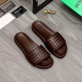 Торговая марка товара： BV «Bottega Veneta» Тапочки Размер? 38-44 Материал товара