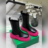 Классическая модель Bottega Venet, долгое время в продаже, версия высшего качест