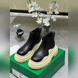 Классическая модель Bottega Venet, долгое время в продаже, версия высшего качест