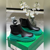 Классическая модель Bottega Venet, долгое время в продаже, версия высшего качест