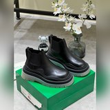 Классическая модель Bottega Venet, долгое время в продаже, версия высшего качест