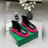 Классическая модель Bottega Venet, долгое время в продаже, версия высшего качест