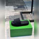 Bottega Veneta тапочки для пар. Оригинальная модель высшего качества, популярная