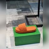 Bottega Veneta тапочки для пар. Оригинальная модель высшего качества, популярная
