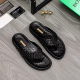 Торговая марка товара： BV «Bottega Veneta» Тапочки Размер? 38-44 Материал товара