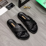 Торговая марка товара： BV «Bottega Veneta» Тапочки Размер? 38-44 Материал товара