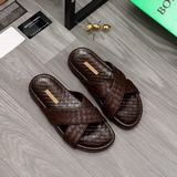 Торговая марка товара： BV «Bottega Veneta» Тапочки Размер? 38-44 Материал товара