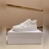 Новые осенне-зимние кроссовки Celine в белом цвете с яркими вставками. Простые, 