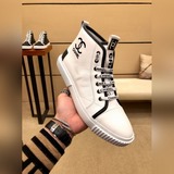 Новая модель мужских туфель Chanel. Кеды в стиле кэжуал, подходят к любому наряд