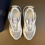 Dior 2023 новинка — низкие кроссовки для повседневной носки, изготовленные из им