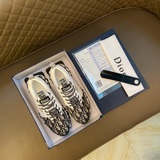 Dior 2023 новинка — низкие кроссовки для отдыха, изготовленные из импортной кожи
