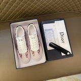 Dior 2023 новинка — низкие кроссовки для повседневной носки, изготовленные из им