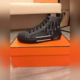 【Dior】 Новая модель спортивных туфель для пар в стиле кэжуал, новый дизайн весны