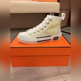 【Dior】 Новая модель спортивных туфель для пар в стиле кэжуал, новый дизайн весны