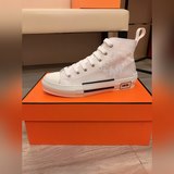 【Dior】 Новая модель спортивных туфель для пар в стиле кэжуал, новый дизайн весны