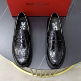 Бренд： Ferragamo Размер： 38-44 (45 по заказу) Качество：