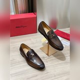 (Высокое качество) Новая модель мужских туфель с закрытым носком от Ferragamo, о