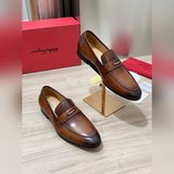 (Высокое качество) Новая модель мужских туфель с закрытым носком от Ferragamo, о