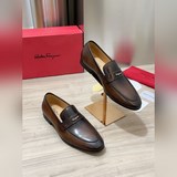 (Высокое качество) Новая модель мужских туфель с закрытым носком от Ferragamo, о