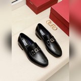 Ferragamo Деловые и повседневные кожаные туфли подчеркивают статус каждого успеш