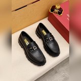 Высококачественные мужские туфли для официальных мероприятий от Ferragamo. Матер