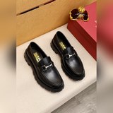 Высококачественные мужские туфли для официальных мероприятий от Ferragamo. Матер