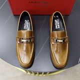 Бренд： Ferragamo Размер： 38-44 (45 по заказу) Качество： фирменный.