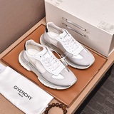 GIVENCHY Новая коллекция 2023 года от Givenchy, доступна в магазинах, рекомендуе