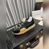 Новая модель ультрамодных и стильных мужских кроссовок Givenchy с ламинированным
