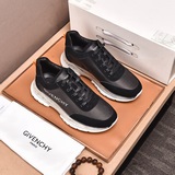 GIVENCHY Новая коллекция 2023 года от Givenchy, доступна в магазинах, рекомендуе
