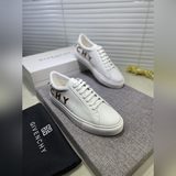 GIVENCHY Новая коллекция с итальянского подиума, уникальный лаконичный стиль Giv