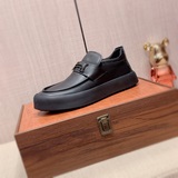 «Hermès» — новейшая модель обуви для повседневного ношения от ведущего бренда, р