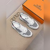 Новинка от Hermès — высококачественная мужская спортивная обувь для отдыха. Ориг