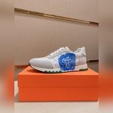 Вышла новая коллекция кроссовок Hermès. На нашем официальном сайте представлены 