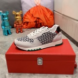 «Hermès» — новейшая модель кожаных туфель для повседневной носки, роскошный брен