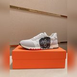Вышла новая коллекция кроссовок Hermès. На нашем официальном сайте представлены 