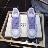 Alexander McQueen / Маккуин Классические белые кроссовки, подходящие к любому на