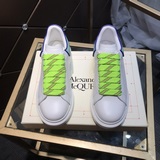 Alexander McQueen / Маккуин Классические белые кроссовки, подходящие к любому ст