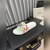 Новые тапочки MQ от McQueen уже в продаже. Оригинальная подошва, легкие и нескол