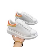 Новый чип Alexander McQUEEN с задним булавкой. Размер： женский 34-39, мужской 3.