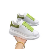 Новый чип Alexander McQUEEN с задним булавкой. Размер： женский 34-39, мужской 3.