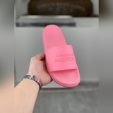 Новые тапочки для пар от McQueen.MQ уже в продаже. Оригинальная подошва, легкие 