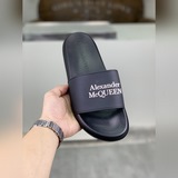 Новые тапочки для пар от McQueen.MQ уже в продаже. Оригинальная подошва, легкие 