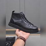 Элегантные мужские туфли Prada. Оригинальная форма колодки. Лаконичный роскошный