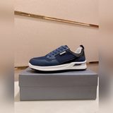 Высококачественная новая коллекция PRADA (Prada) поступила в продажу одновременн